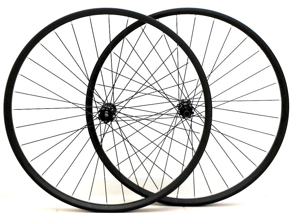 Brendan’s new Carbon 29er hoops